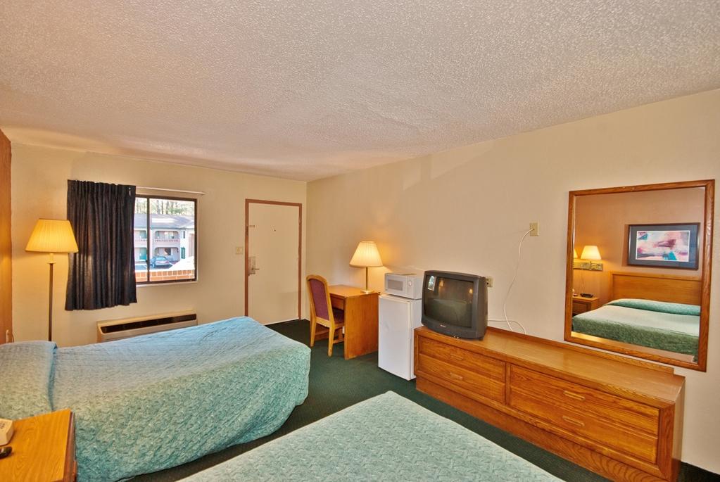Country Hearth Inn & Suites Marietta Smyrna Pokój zdjęcie